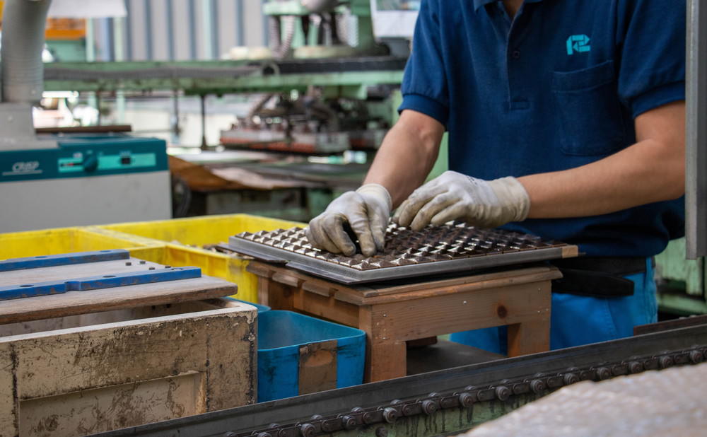 立風製陶株式会社